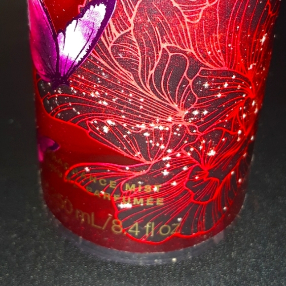 Victoria's Secret BLISSFUL GARDEN Body Mist - Picture 4 of 4